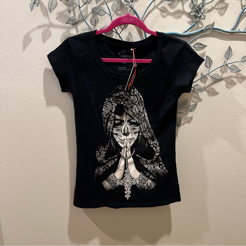 Women’s Black Graphic Tee with Prayer Skull Design